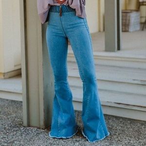 NWOT Janis Bell Bottom Jeans Light Wash